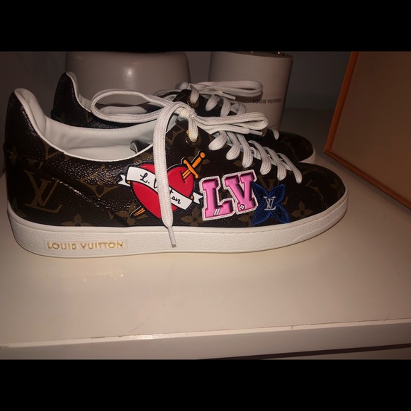 lv black heart sneaker